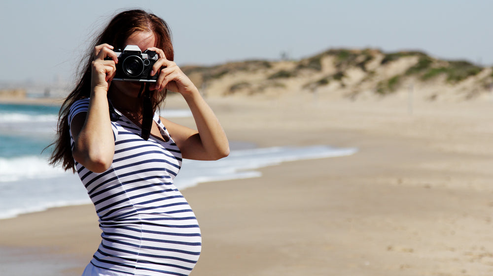How to Embrace Your Bump and ROCK Maternity Style