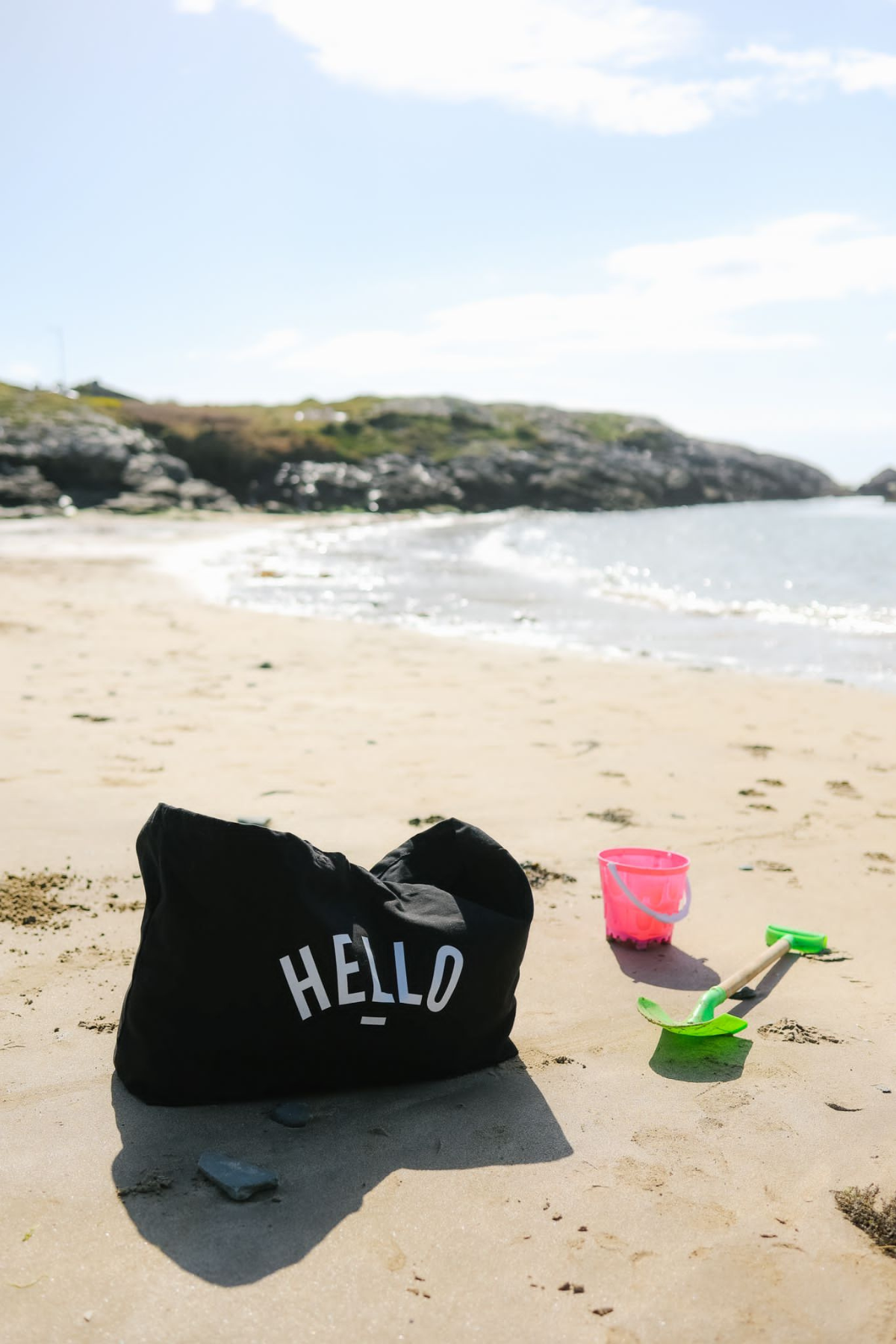 XL Hello Beach Bag Black Hari And The Gang
